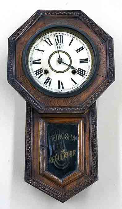 振り子時計（ぼんぼん時計）