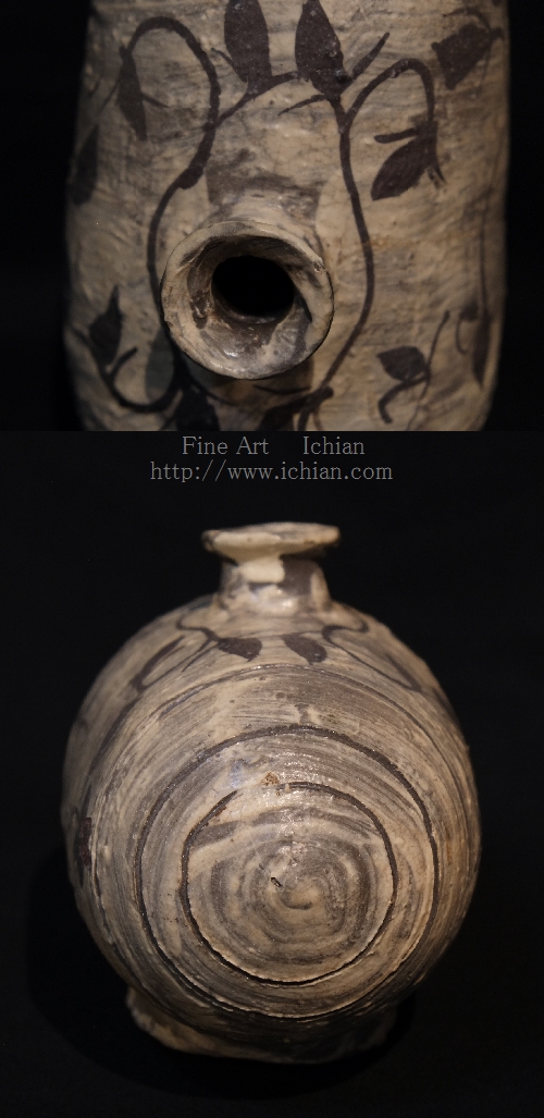 粉青白地鉄絵草花文俵壺鶏龍山 李朝初期 :: ichian