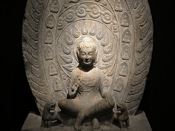 石造 交脚菩薩座像 北魏時代5世紀～6世紀 優美最上文物 :: ichian