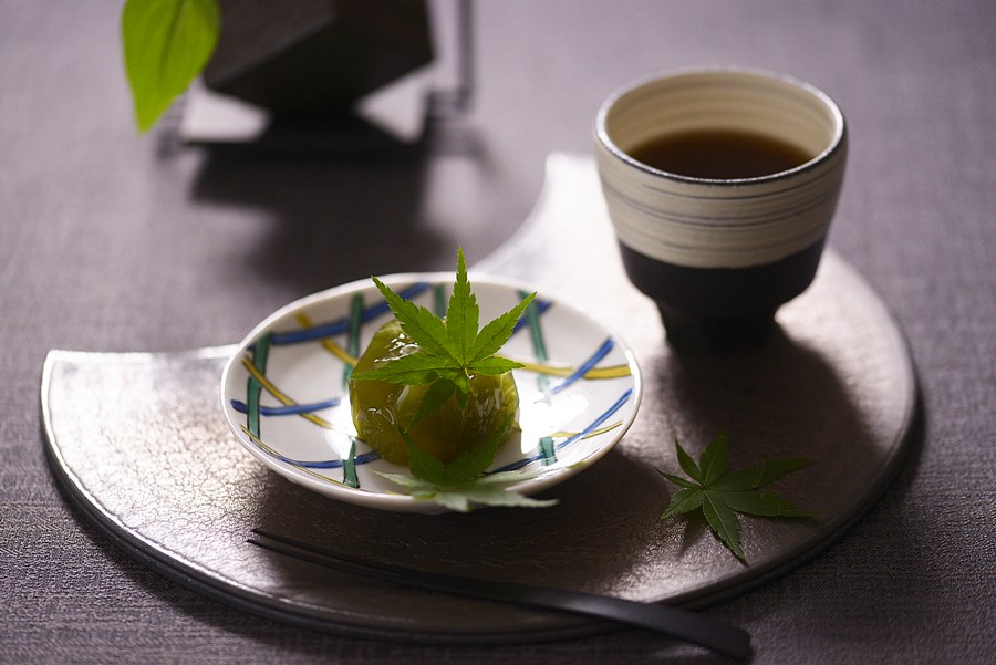 受注制作品] 瑛生の器（九谷美陶園）｜青手かごめ文様皿｜作家の器と