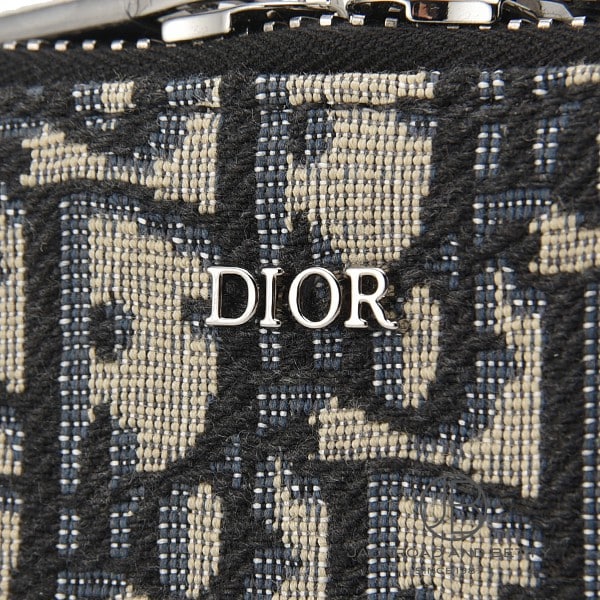 ストラップ付き ジップ ポーチ[2OBBC119YSE_H05E] Strap Zip Pouch