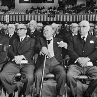 サンフランシスコ平和条約 米国サンフランシスコのオ…：吉田茂元首相