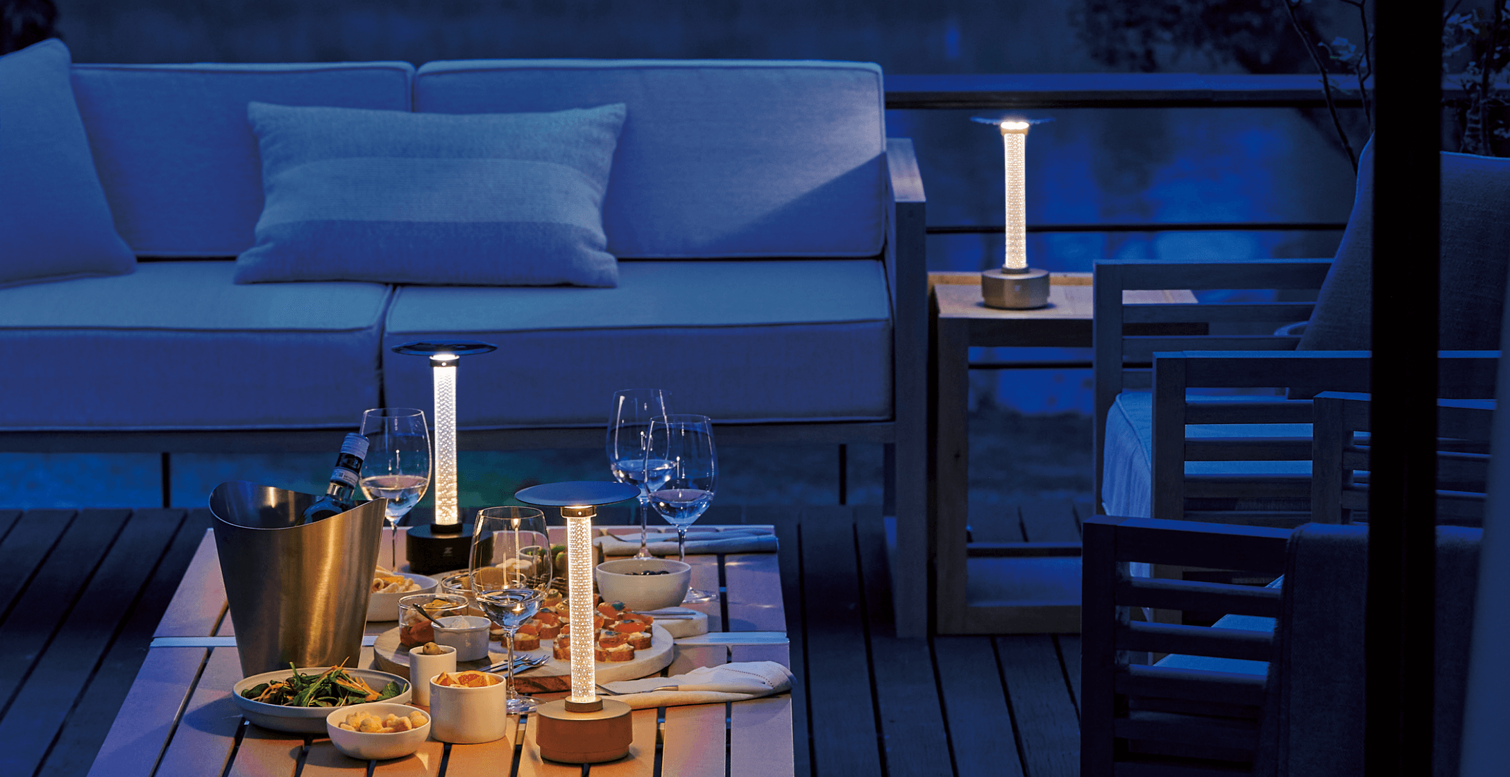 防雨型バッテリー式タスクライト｜オーデリック株式会社