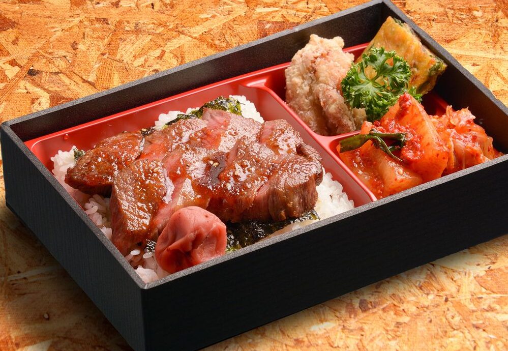 お花見でおうちで！お弁当＆焼肉セット、これで春の行楽は完璧