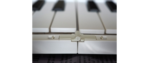 折りたたみが出来る電子ピアノTAHORNGのORIPIA88（オリピア）をご紹介