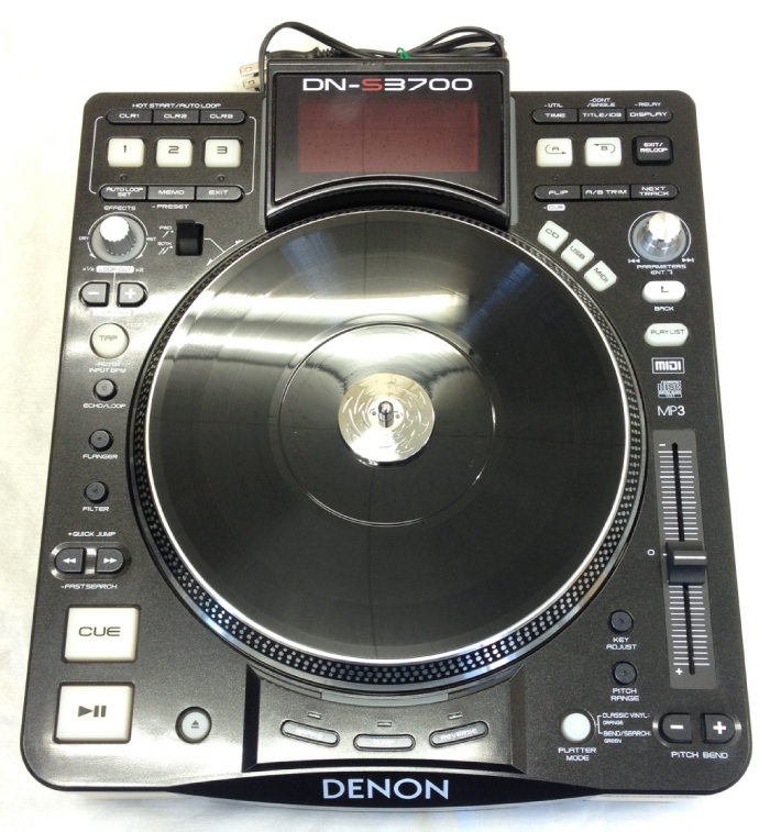 DJ機材 2x DENON DN-S3700 + 1x tracktor S1 DJ機材 2x DENON DN-S3700