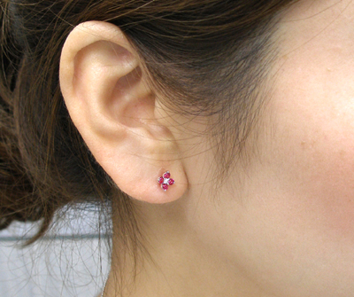 K18WGルビーフラワーピアス ジュエリープラザルピナス 三島 沼津 裾野