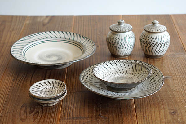 小鹿田焼 飛び鉋 7寸皿｜和食器の通販 monsen