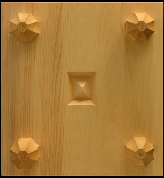 本榧足付碁盤 3寸2分（木裏） ga30008 | 前川榧碁盤店