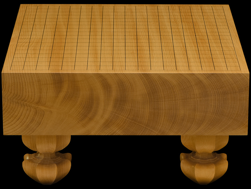 国産本榧足付碁盤 3寸8分（天地柾） ga30011 | 前川榧碁盤店