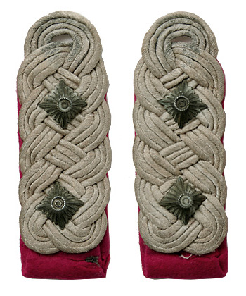 WWII ドイツ陸軍(WH) 参謀将校、大佐肩章(縫付式)/実物・良の上