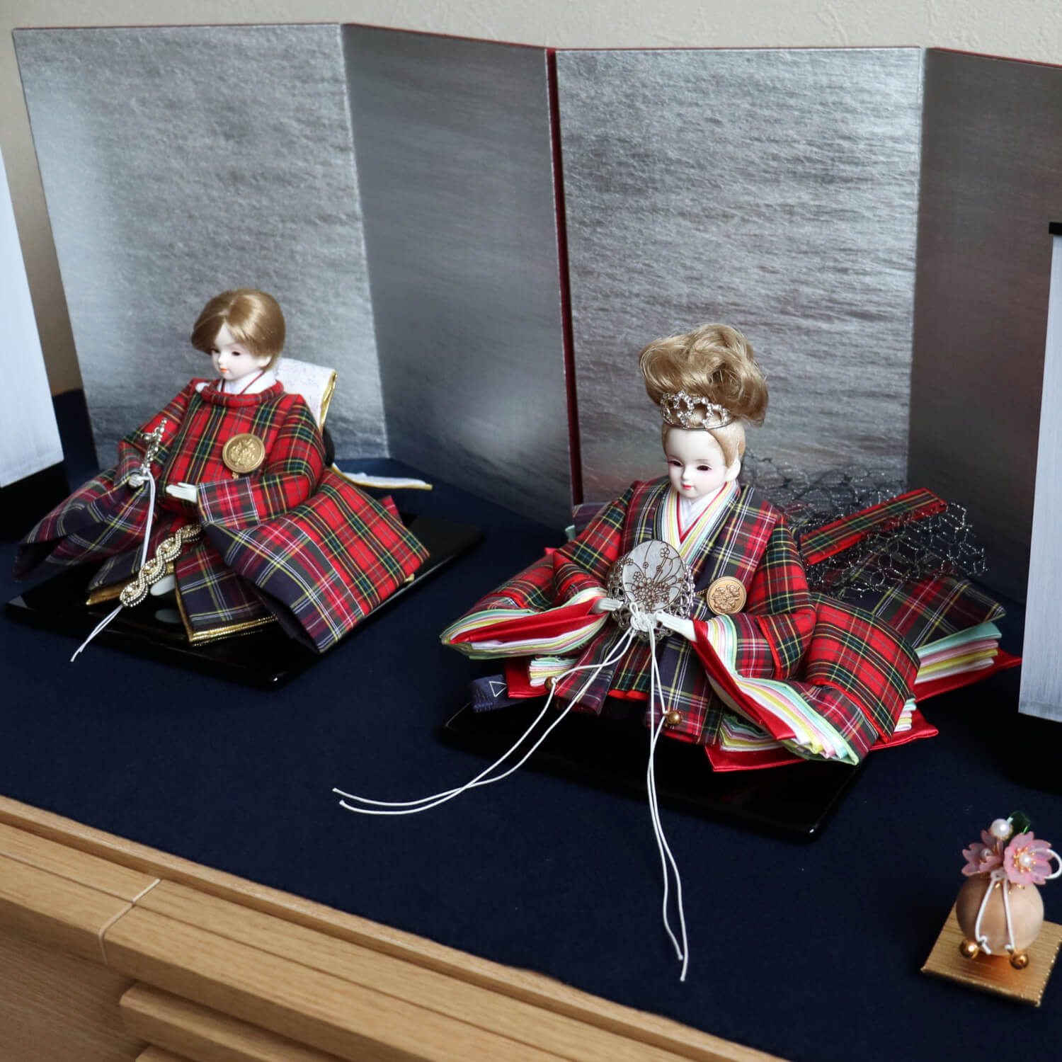 残りわずか スタイリッシュ雛人形シリーズ タータンチェック 屏風二曲