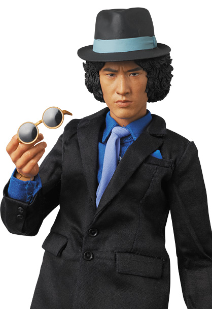 MEDICOM TOY - UU 松田優作 a.k.a. 工藤俊作 （青シャツVer.）