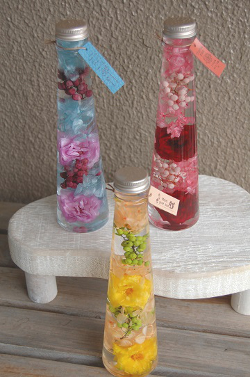 告白・プロポーズにバラのグラスボトル＊話題人気のハーバリウムで季節