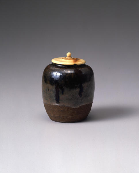 瀬戸芋子茶入 - MIHO MUSEUM