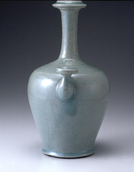 青磁陽刻蒲柳水禽文浄瓶 - MIHO MUSEUM