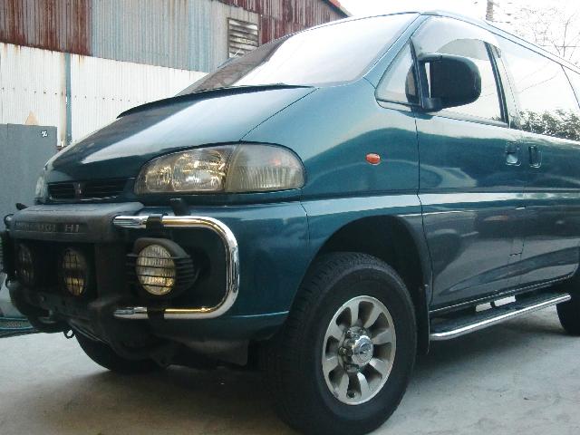 デリカスペースギア 3.0 スーパーエクシード クリスタルライトルーフ