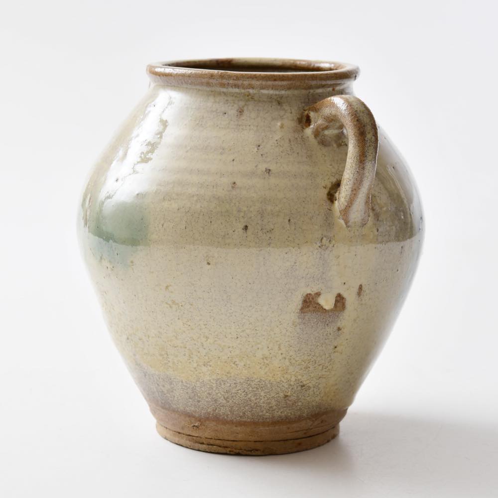 中国 雲南省 華寧 白釉双耳花瓶 ｜ みんげい おくむら （日本と世界の