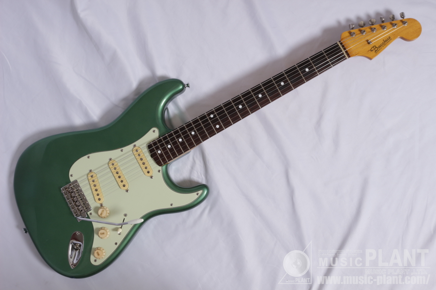 Bacchus エレキギターBST-62中古()売却済みです。あしからずご了承