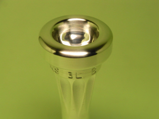 ロータス 新品トランペットマウスピース 3L B