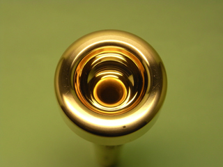 モネット 中古トランペットマウスピース B4S S2 P82