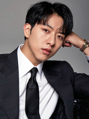 イ・ジョンシン｜CNBLUE｜応援投票、身長、年齢など