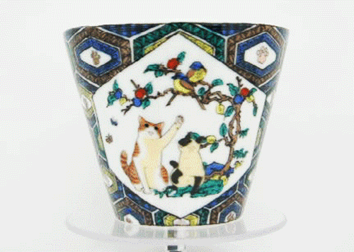 伝統工芸品「九谷焼」と山野りんりんさんのコラボ食器が完成