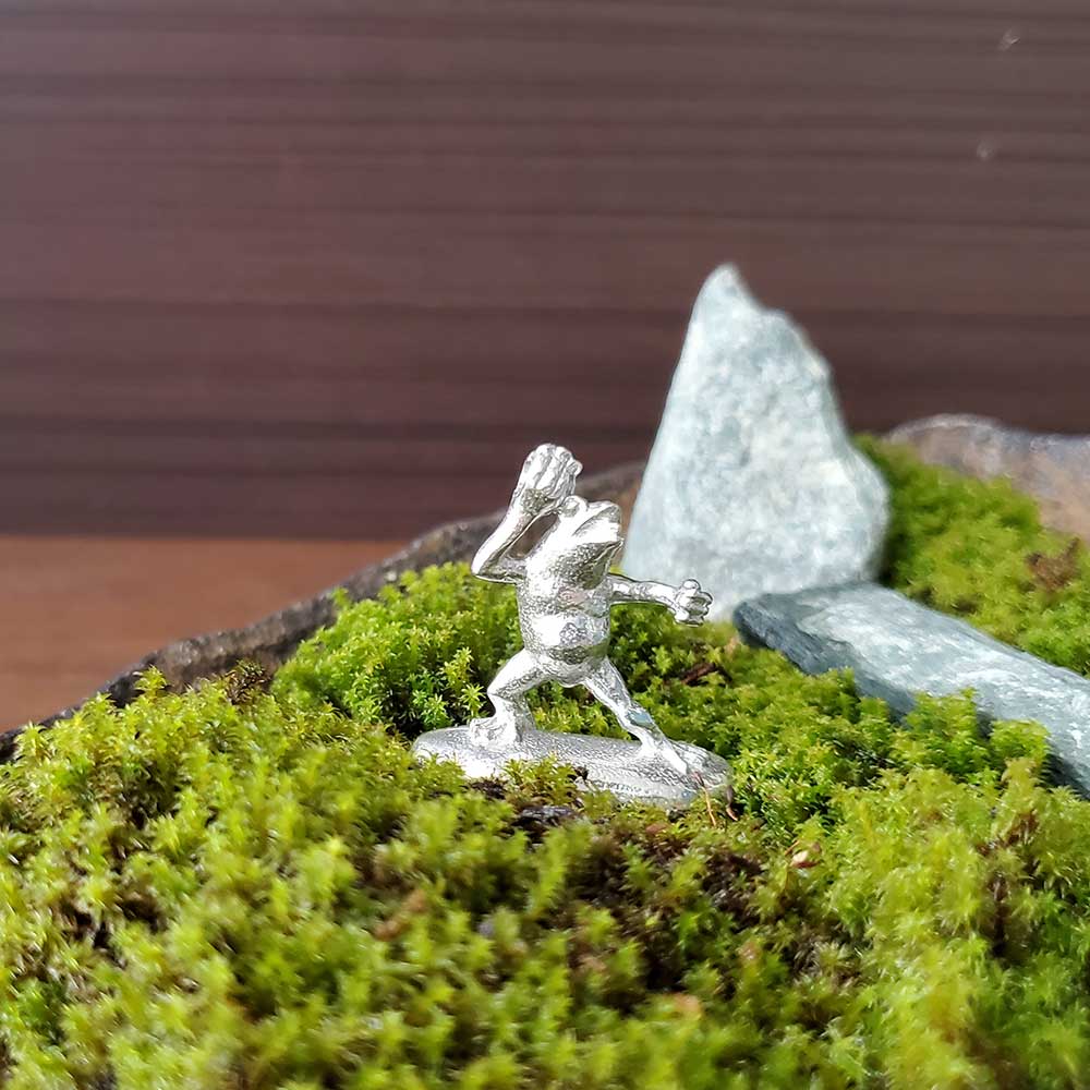 錫製 ミニチュア 鳥獣戯画 カエル（蛙）】かえる 枯山水 苔盆栽 苔