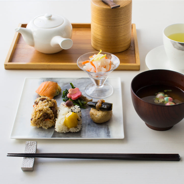 nikko食器｜コシノヒロコ｜霞 KASUMI 19cm角皿｜墨の瞬｜ニッコー公式