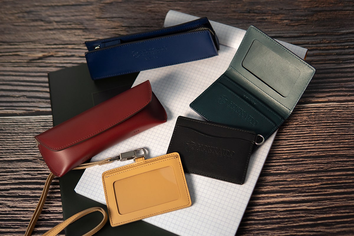 新色登場】金子眼鏡とのコラボレーション｜スムースレザーのメガネ