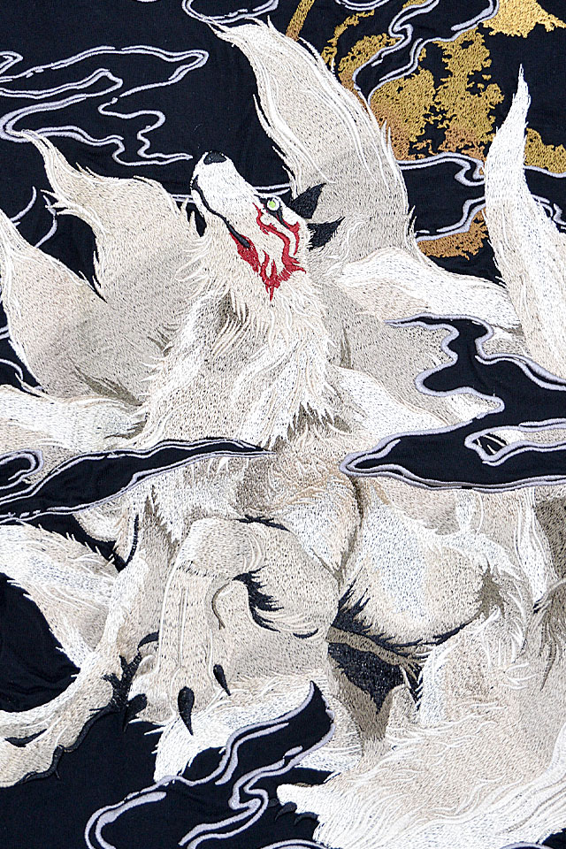 粋 月光九尾半袖Tシャツ 絡繰魂 242051 和柄 和風 刺繍 狐 きつね