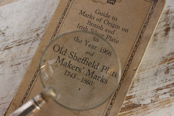 イギリスのアンティークシルバーのホールマーク(刻印)について解説