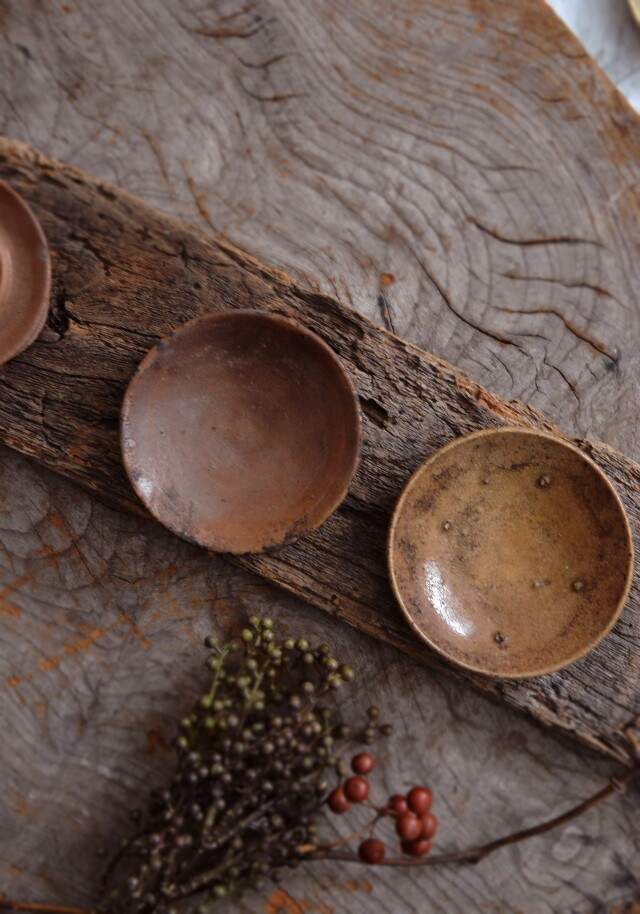 灯火器 油皿 黄瀬戸皿 小皿 灯明皿 たんころひょうそく 古道具 急須台