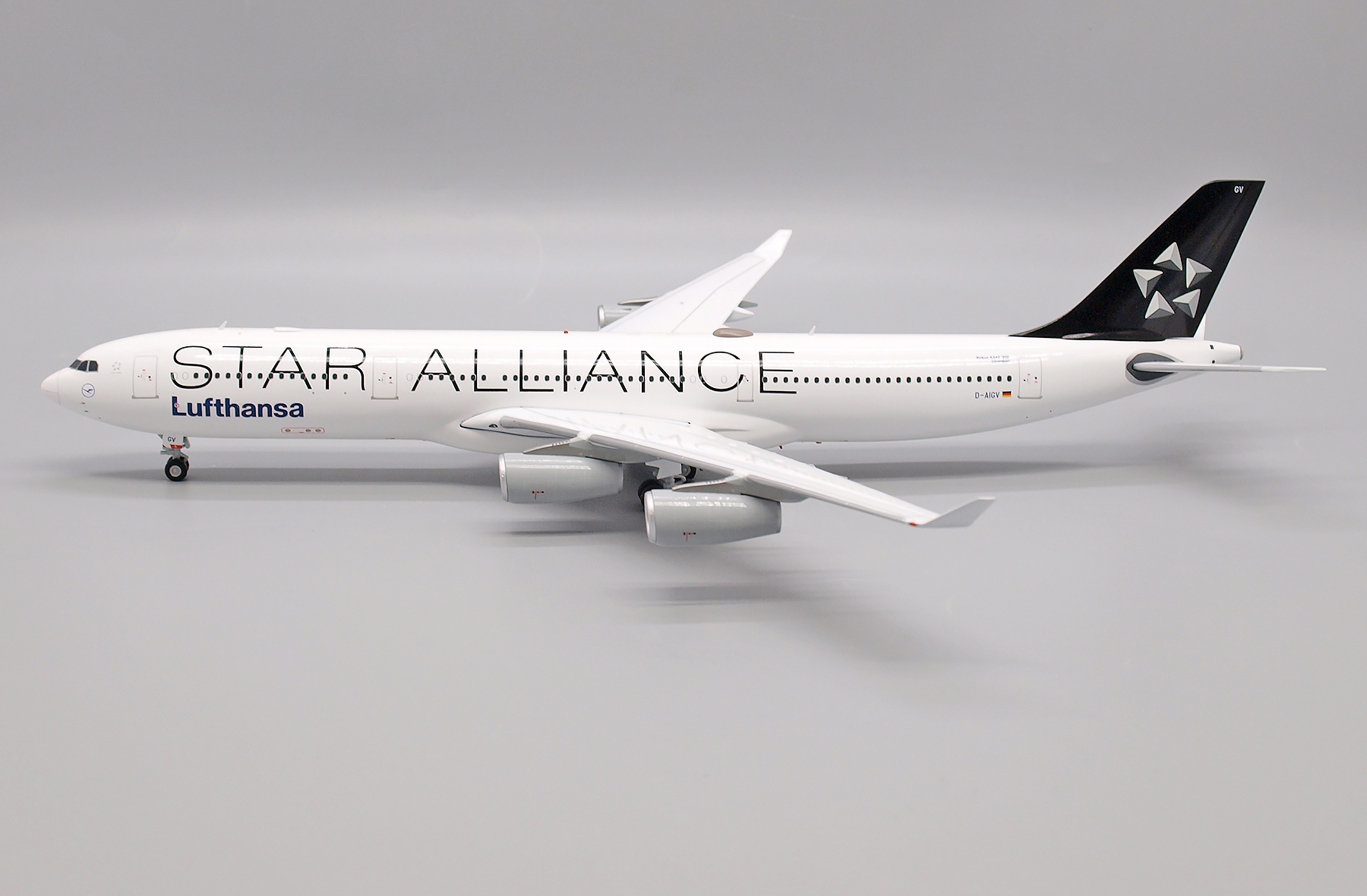 ScaleModelStore.com :: JC Wings 1:200 - XX20151 - Lufthansa Airbus
