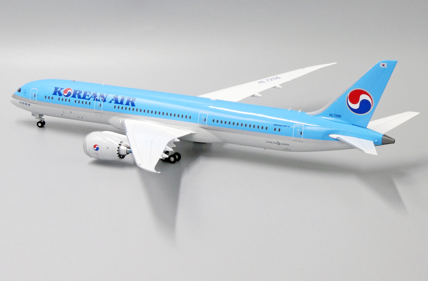 ScaleModelStore.com :: JC Wings 1:200 - EW2789004 - Korean Air
