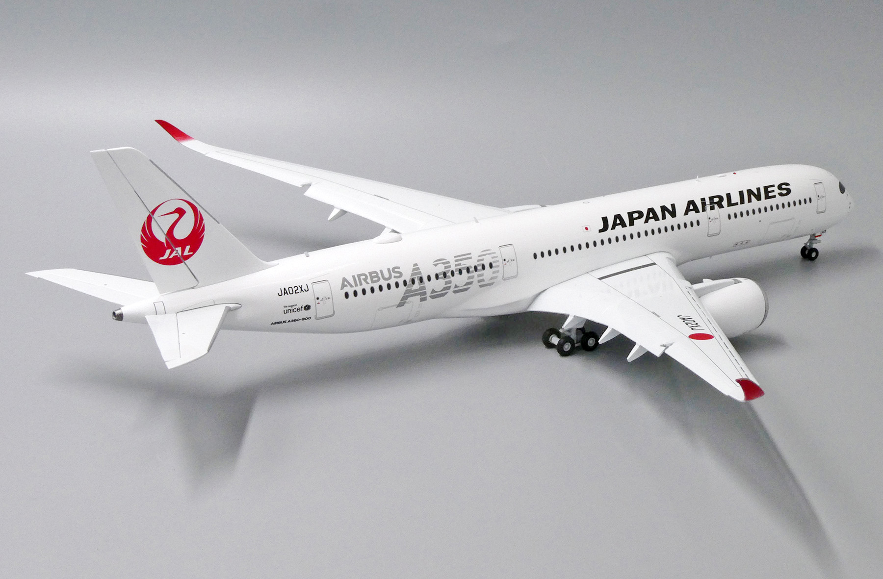 ScaleModelStore.com :: JC Wings 1:200 - EW2359002A - Japan