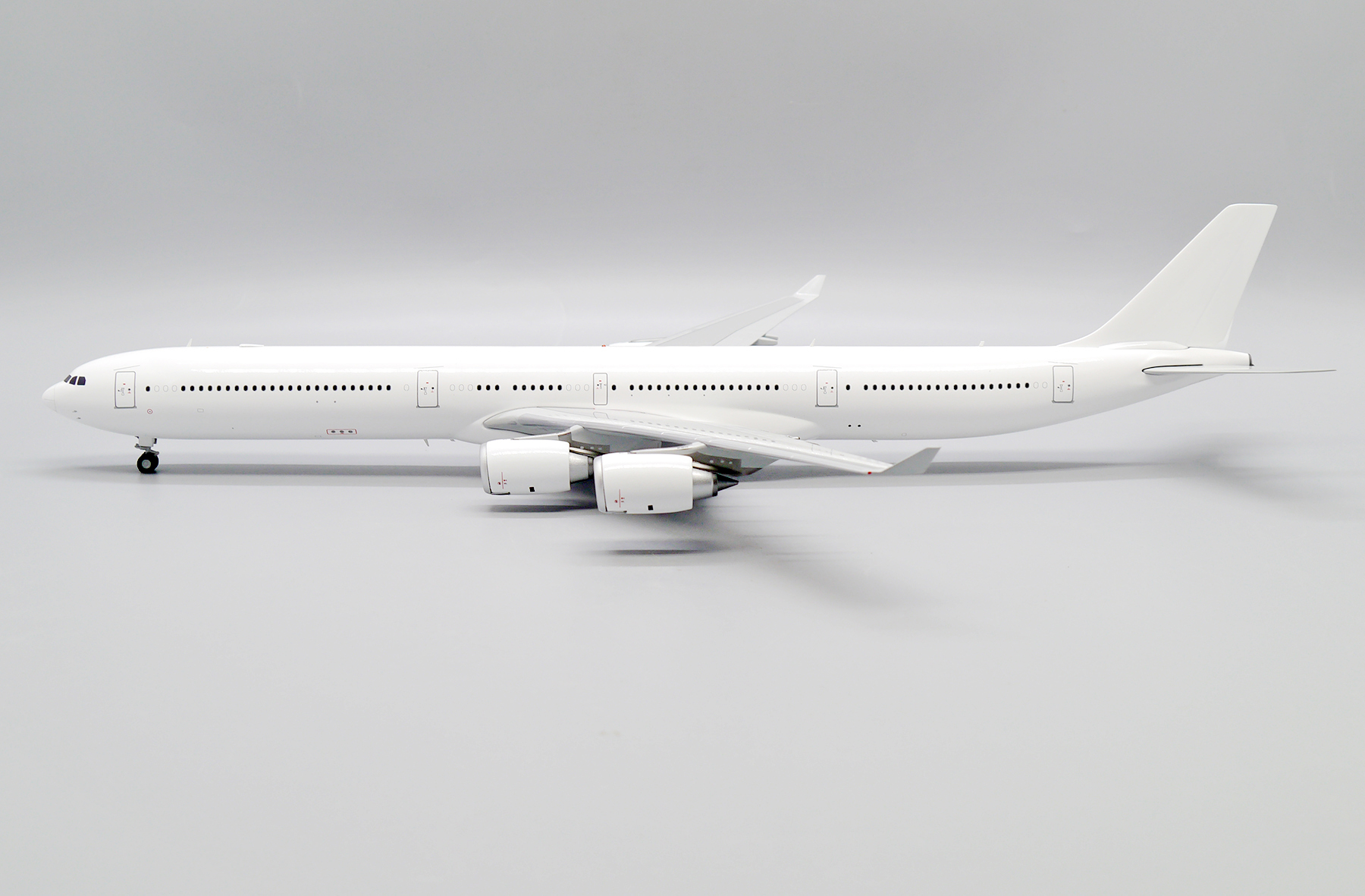 ScaleModelStore.com :: JC Wings 1:200 - BK1024 - Blank Airbus A340-600