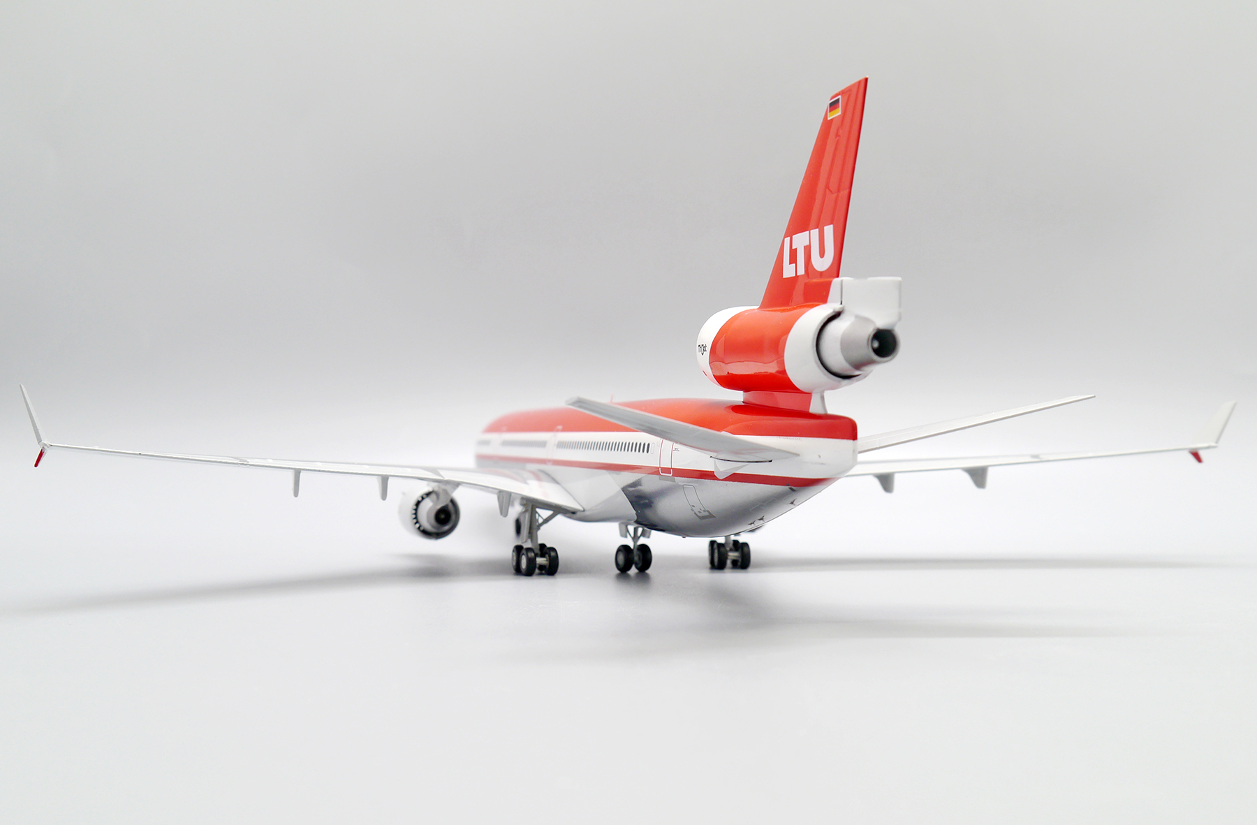 ScaleModelStore.com :: JC Wings 1:200 - LH2312 - LTU McDonnell