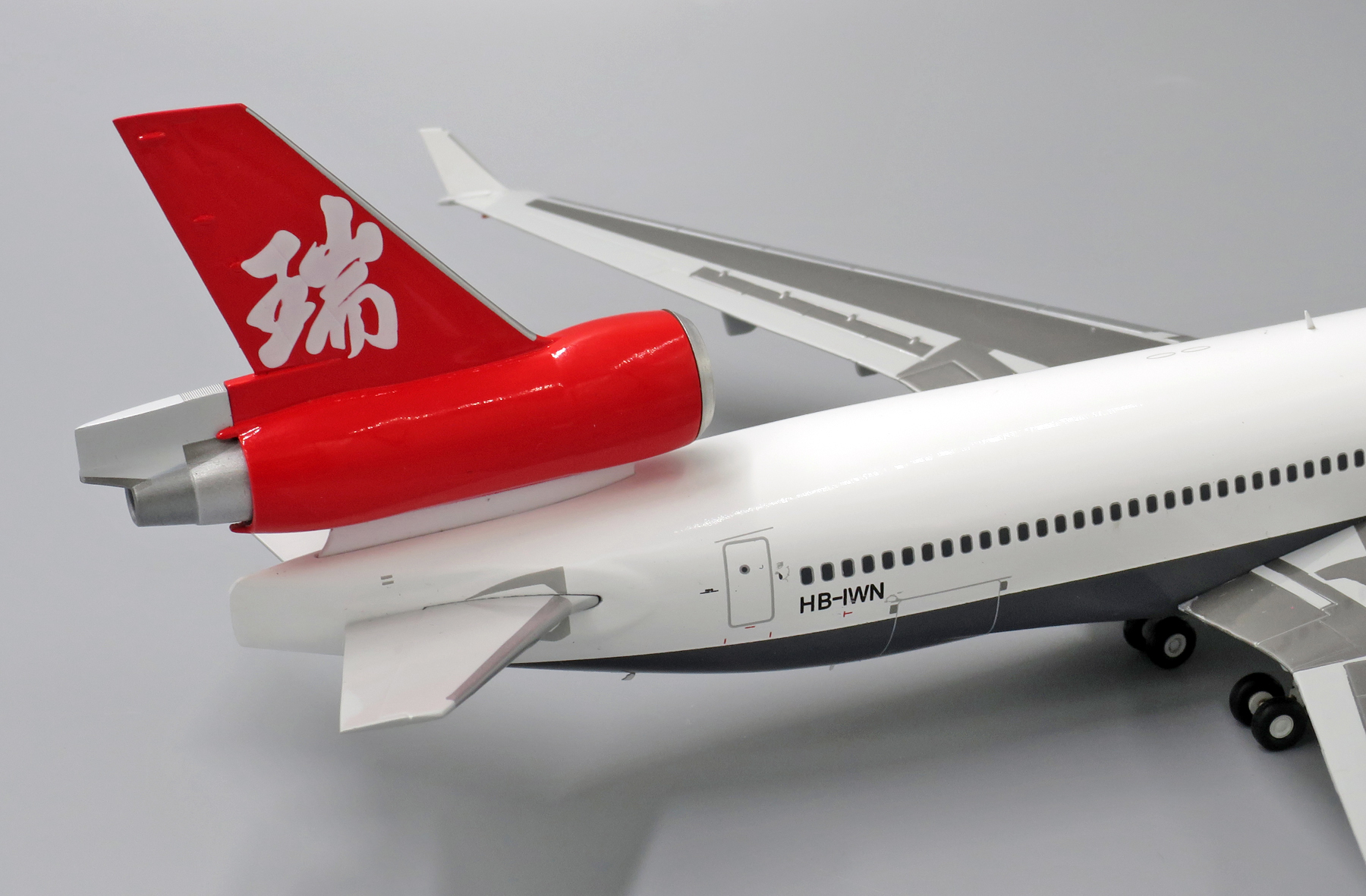 ScaleModelStore.com :: JC Wings 1:200 - LH2147 - Swissair Asia