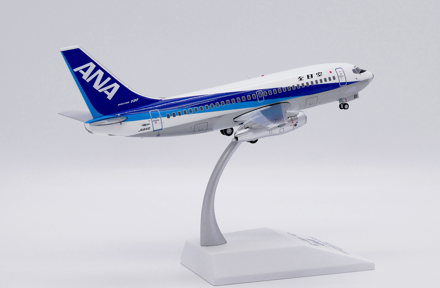 ScaleModelStore.com :: JC Wings 1:200 - EW2732002 - ANA All Nippon