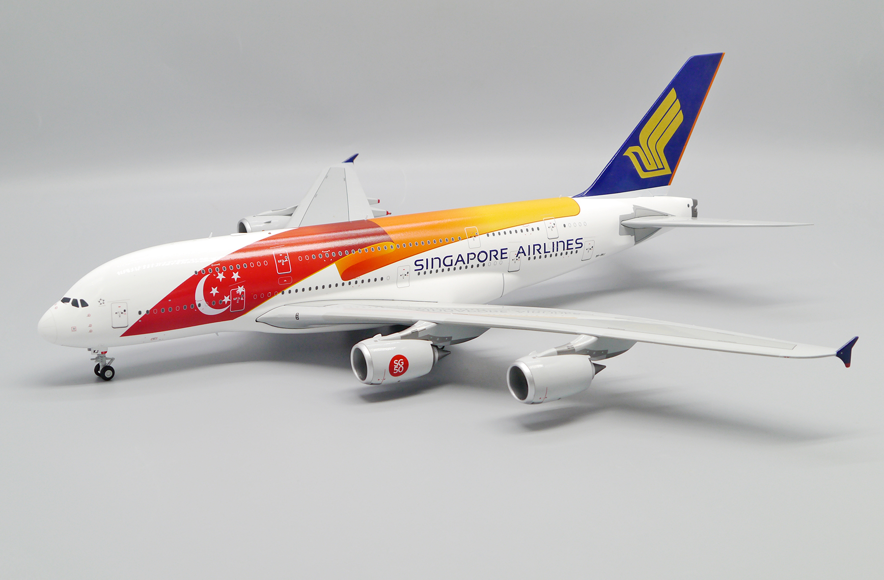 ScaleModelStore.com :: JC Wings 1:200 - EW2388011 - Singapore