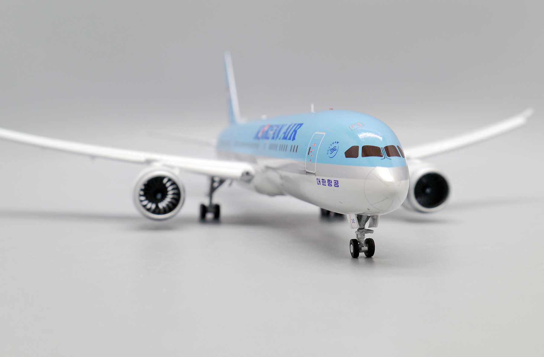 ScaleModelStore.com :: JC Wings 1:200 - EW2789012A - Korean Air