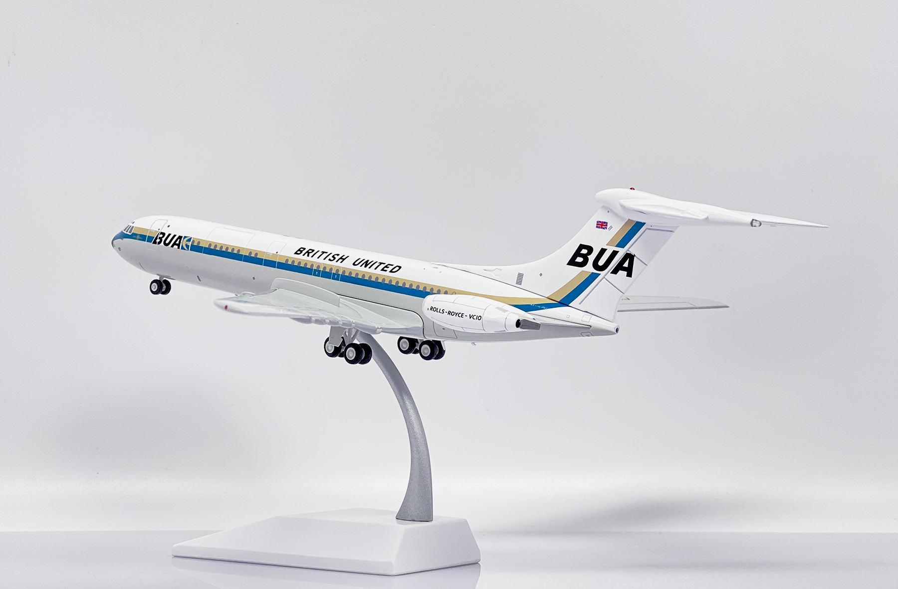 ScaleModelStore.com :: JC Wings 1:200 - LH2385 - British United