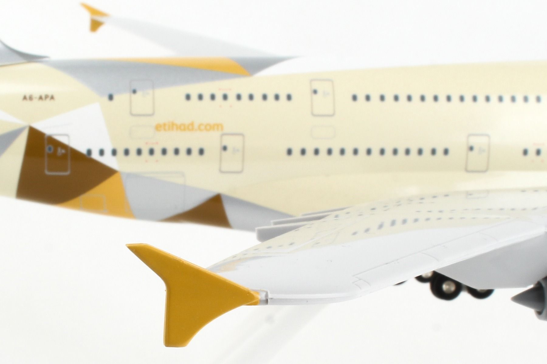 ScaleModelStore.com :: Skymarks 1:200 - SKR840 - Etihad Airways