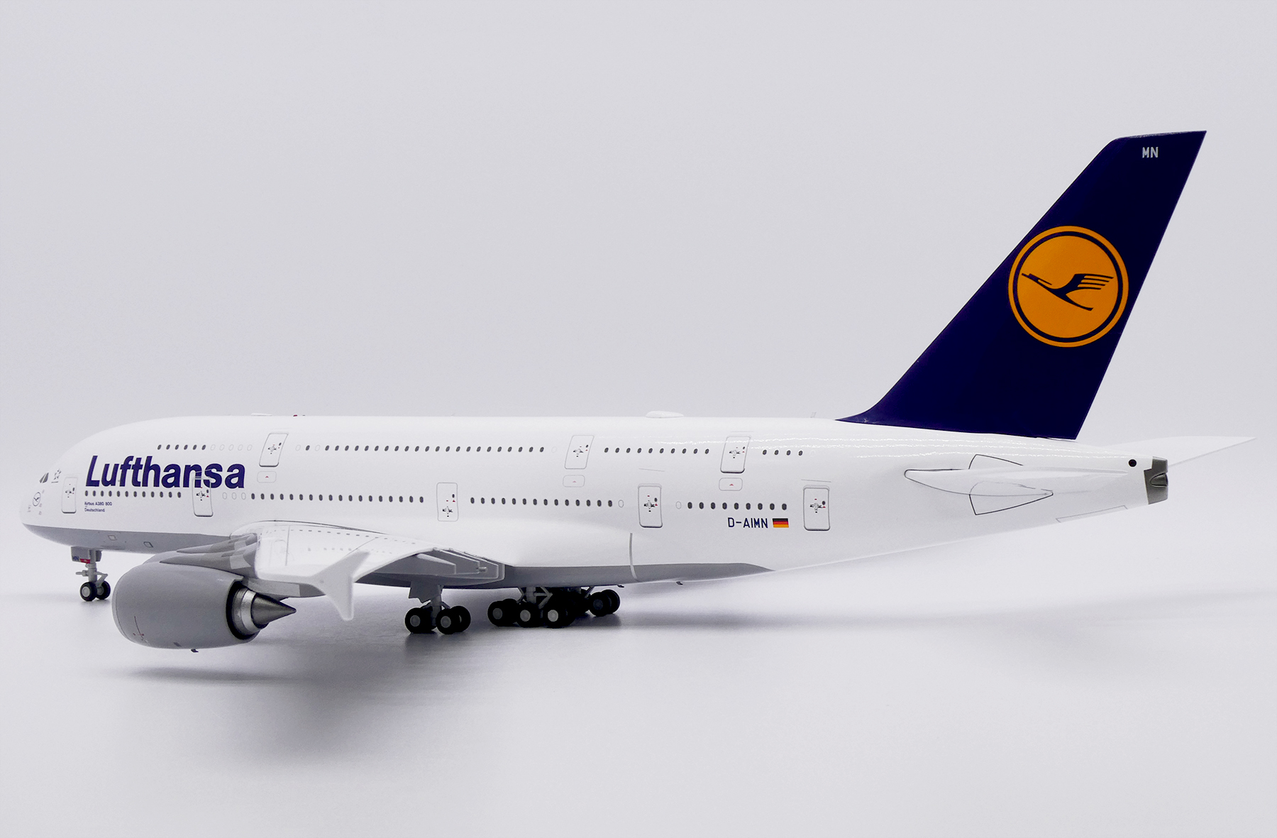 ScaleModelStore.com :: JC Wings 1:200 - XX20452 - Lufthansa Airbus
