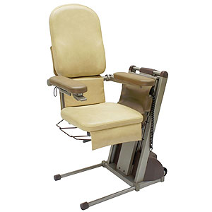 独立宣言 くるり 左右回転仕様 立ち上がり補助電動昇降座椅子 コムラ