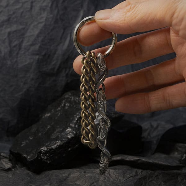 送料無料 シルバー×BRASS キーチェーン 「Scratch」 [DG-118]