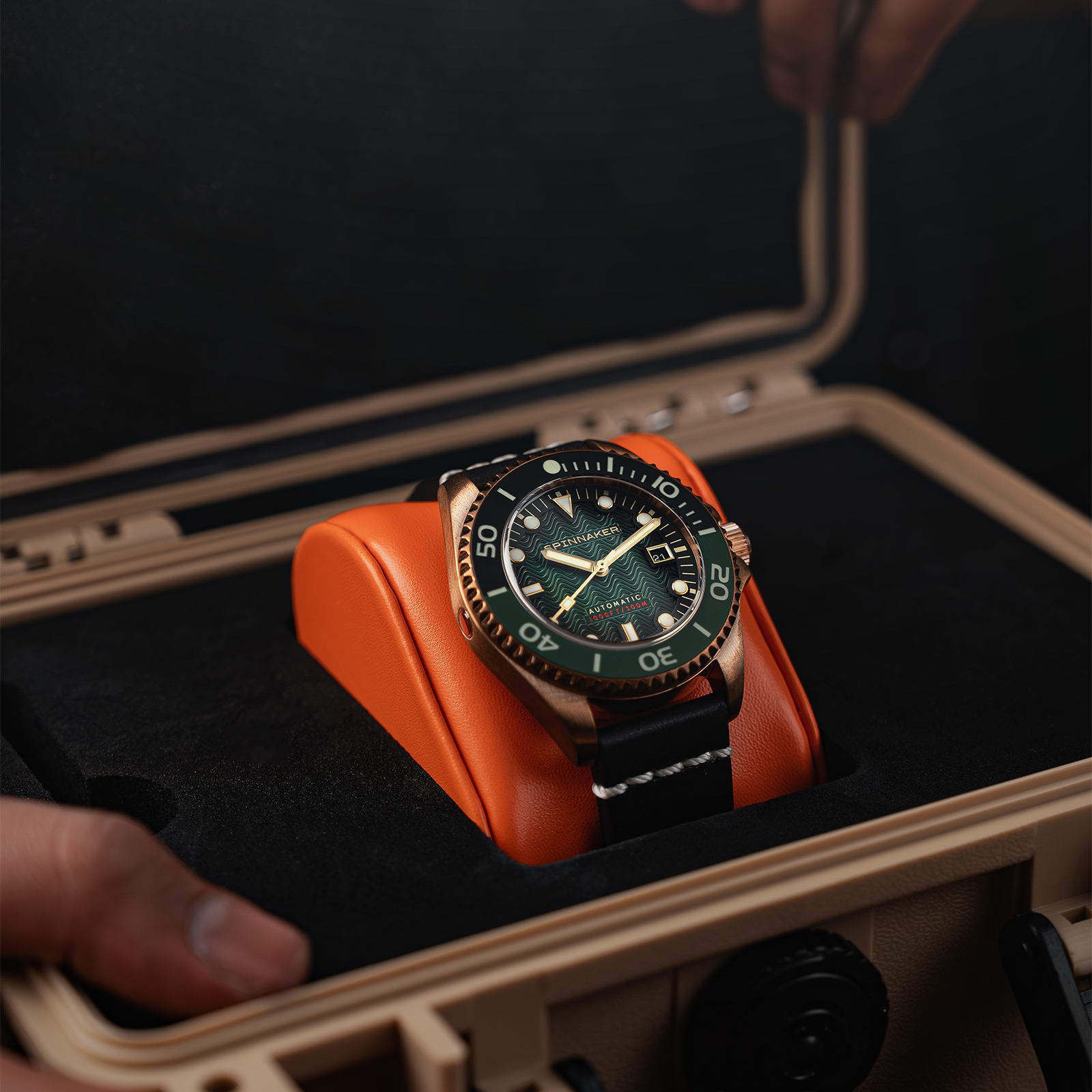 SP-5060-0B | COLLECTION | SPINNAKER | スピ二カー 時計公式サイト