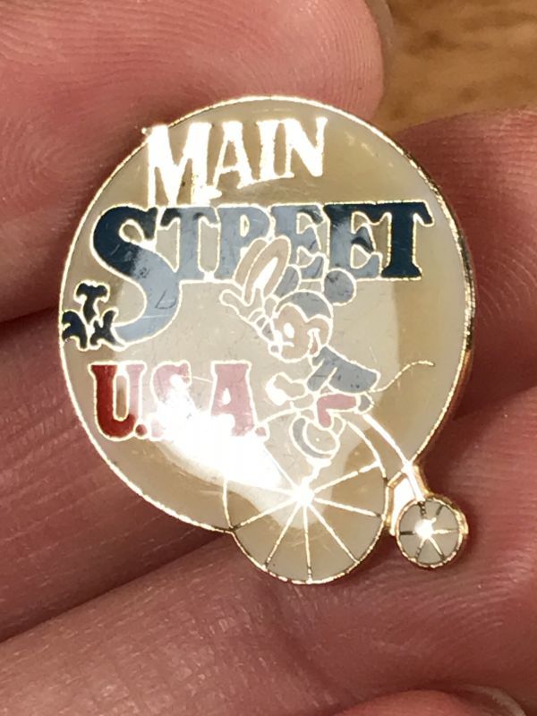 Disneyland Mickey Mouse Main Street U.S.A. Enamel Pins ミッキー