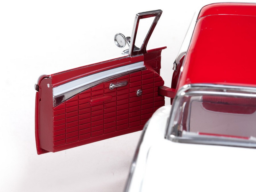 1957 FORD FAIRLANE SKYLINER – sunstarmodelcars